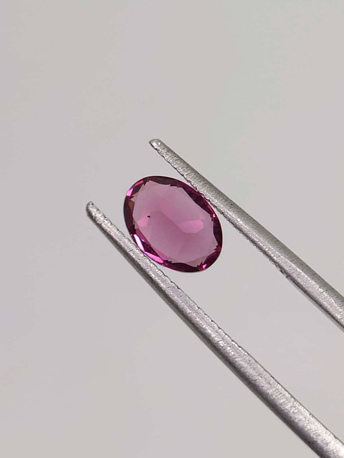 1.16ct Natural Malaya Garnet Oval Cut from Tanzania — view 4
